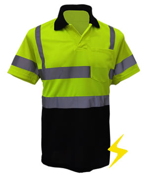 Playera polo combinada con reflejantes